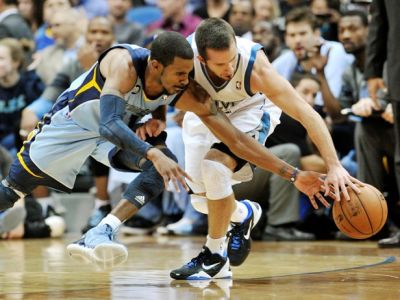 Prvými hercami sezóny Barea a Donald Sloan