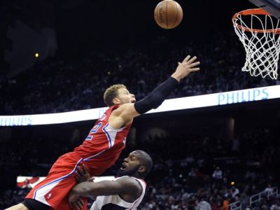 Hráčmi týždňa Josh Smith a Blake Griffin