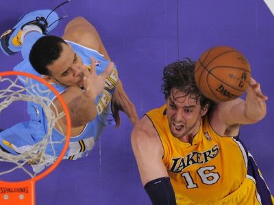 Lavička Lakers demonštrovala svoju silu