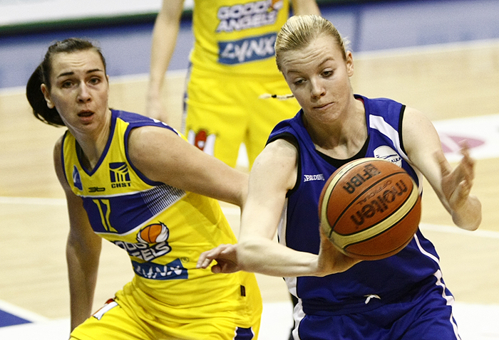Fotogaléria zo zápasu Good Angels – Petržalka