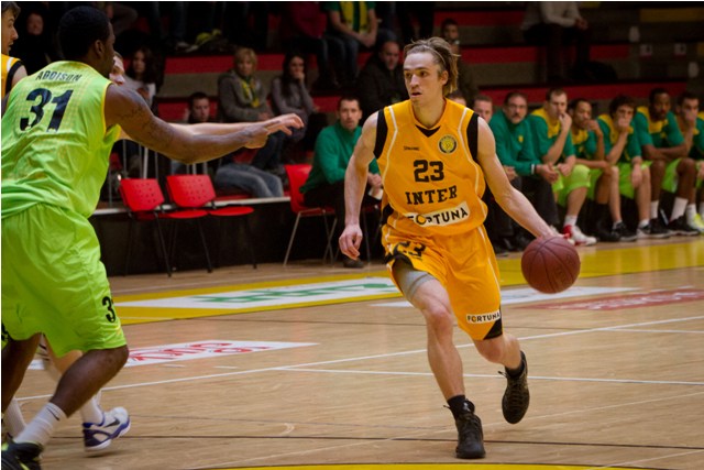 Hviezdou kola Justin Graham
