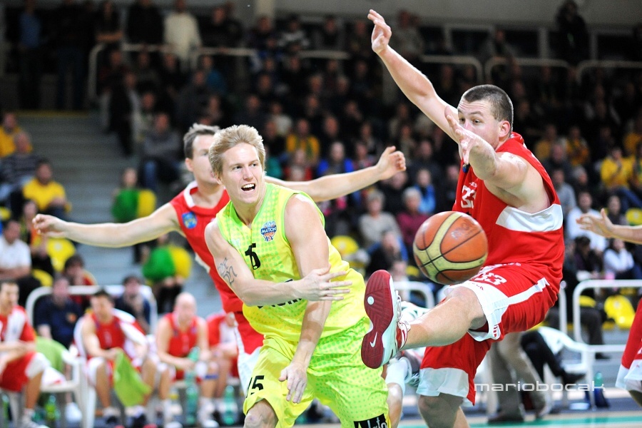 Levice zdolali Jindřichův Hradec na jeho palubovke
