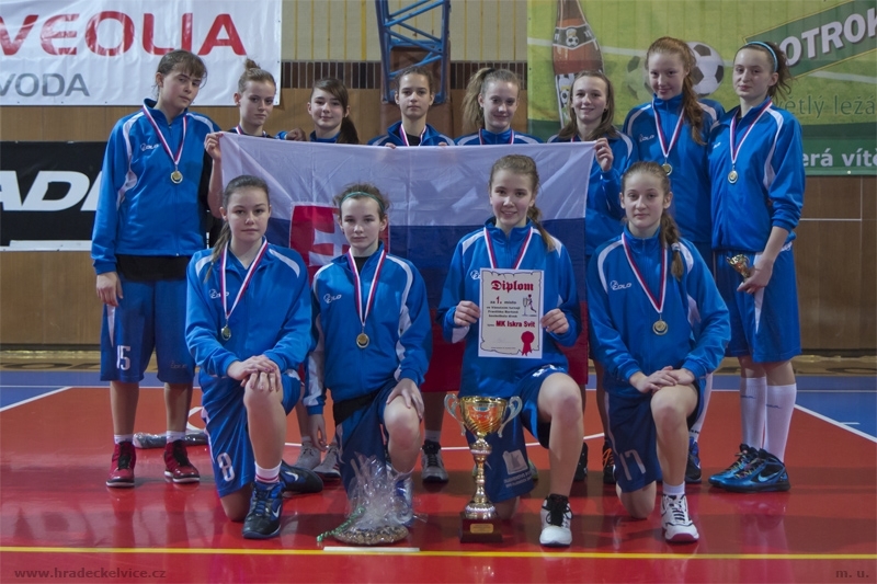 Staršie žiačky Svitu vyhrali turnaj v Hradci Králové