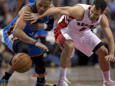 Lakers klesajú voľným pádom, prehrali trikrát v sérii