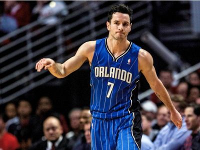 Milwaukee pridalo obvodovú hrozbu Redicka