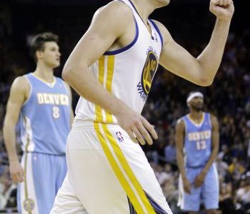 Hráčmi týždňa David Lee a Nate Robinson