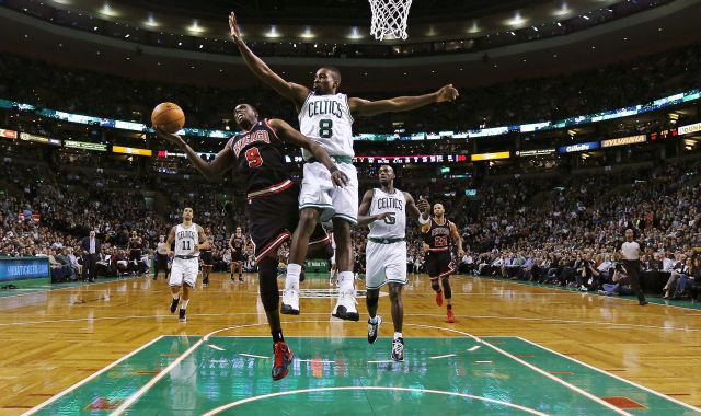 Durant si posúva hranice, Dallas skolil 52 bodmi