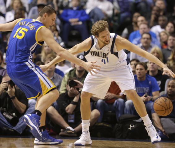 Nowitzki najvyšším hráčom histórie NBA s 1300 trojkami