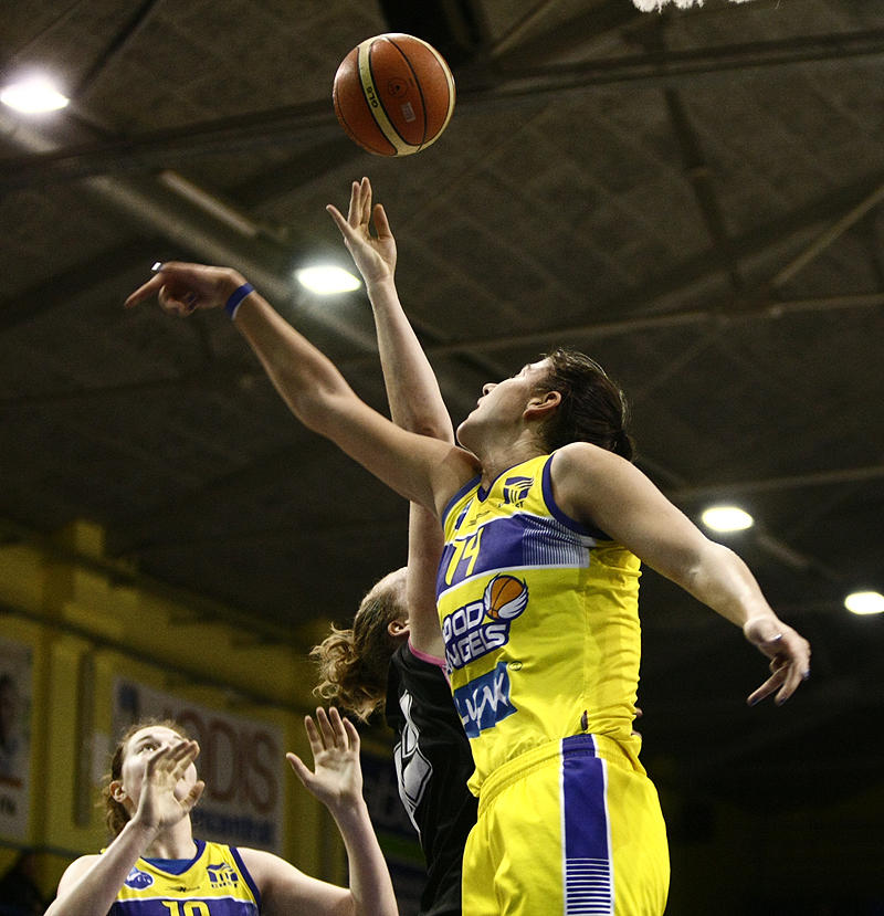 Fotogaléria zo zápasu Good Angels Košice – Pécs