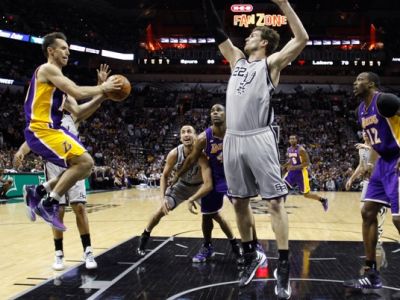 Najhoršia domáca prehra Lakers v play-off v histórii