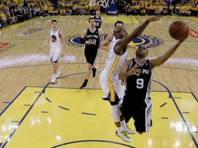 New York vzkriesil šance, San Antonio už vo finále