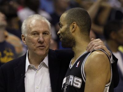 Spurs sa strachujú o Parkera