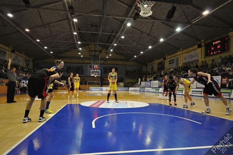 Hladký triumf s kostrbatými momentmi