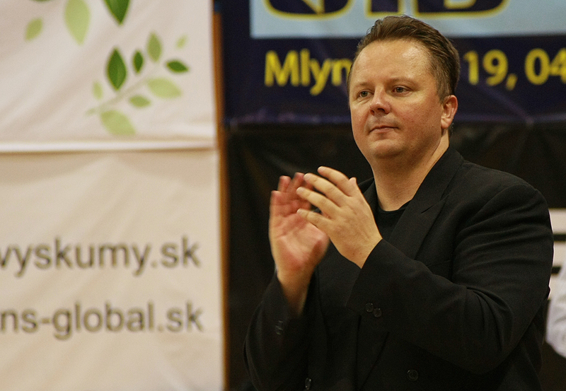Nezvyčajné semifinále v nezvyčajných termínoch