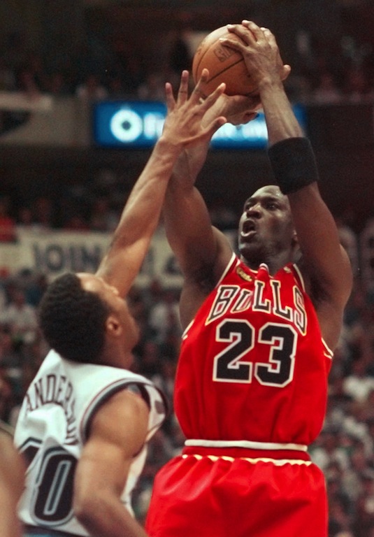 Jordan sa vráti na jeden zápas, predpovedá Jalen Rose