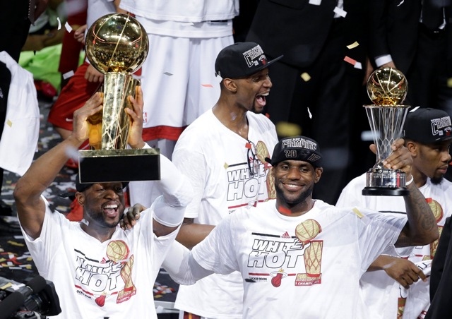MVP finále LeBron priviedol Miami k obhajobe titulu