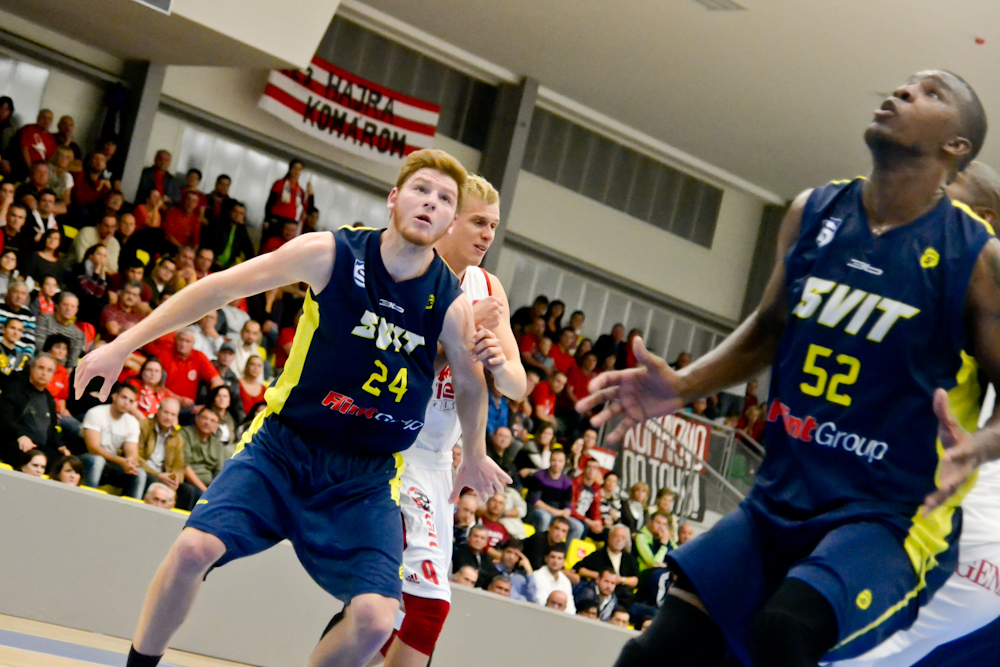 Mužský basketbal nejde dolu vodou