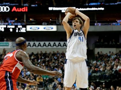 Nowitzki predbehol muža z loga, Miami sa prebralo