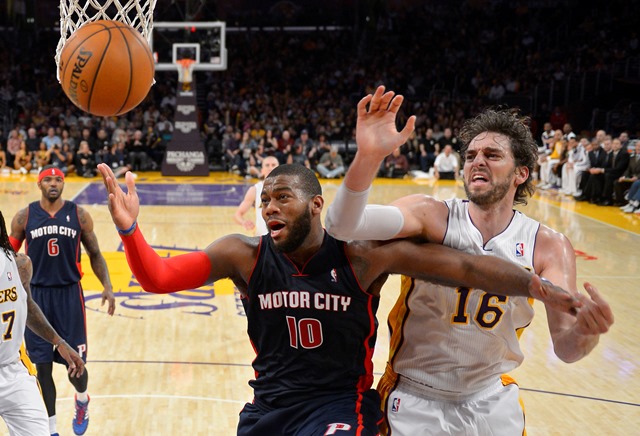 Lakers zdolali Detroit, pokračuje séria Portlandu