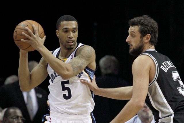 Courtney Lee hráčom Memphisu, Bayless v Bostone