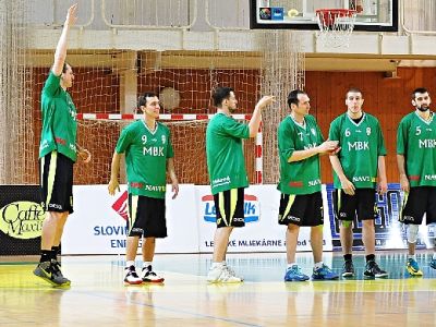 Posilou Handlovej pred play-off aj Srb Radenkovič
