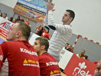 Komárnu pomohla zónová obrana a výborný Bilič