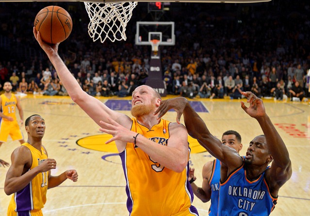 Hollywoodska noc Lakers, Knicks dali 51 za štvrtinu