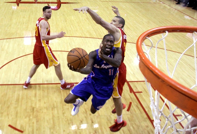 Philadelphia odmietla antirekord, Clippers sú v play-off