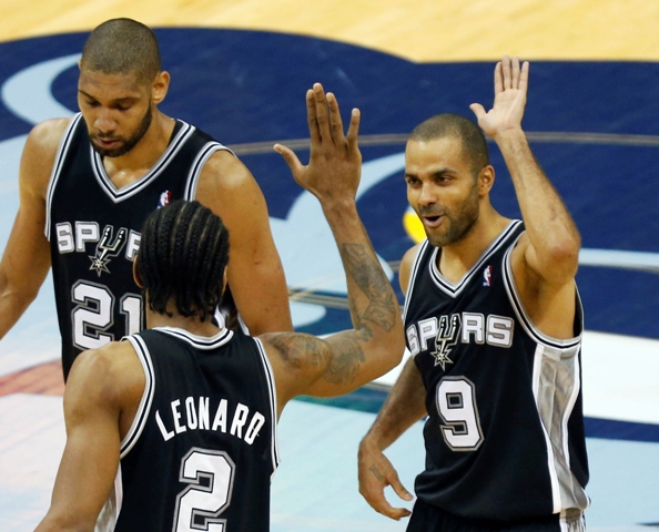 San Antonio oslavuje piaty titul v NBA, Miami nedalo šancu