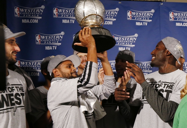 Piaty majstrovský titul pre San Antonio, trofej MVP pre Leonarda