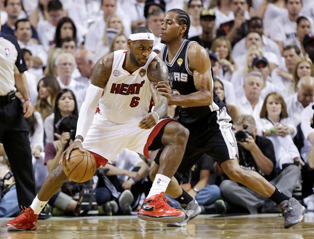 Titul vyhrá skôr San Antonio, aj keď v ceste je LeBron James