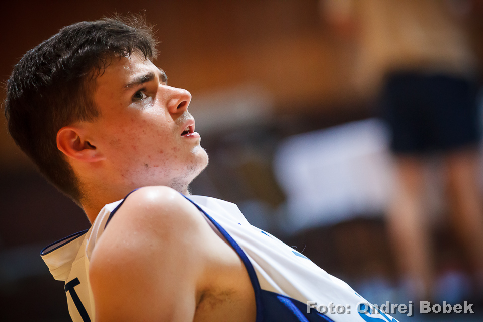 Oliver Tot má šancu hrať v základe tímu NCAA