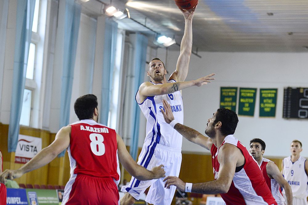 Slováci zdolali Irán 64:57. Rozhodol výborný začiatok