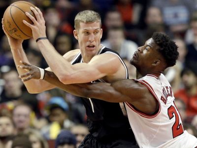 Golden State ťahá sériu víťazstiev, Philadelphia s ďalšou prehrou