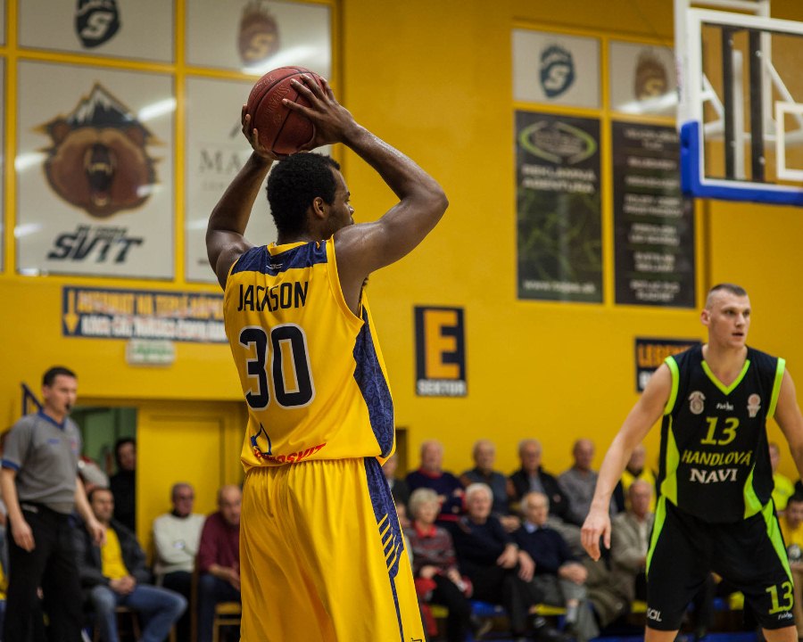 Hviezdou 29. kola SBL Lakeem Jackson