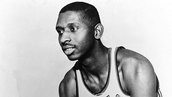 Vo veku 86 rokov zomrel prvý hráč tmavej pleti v NBA Earl Lloyd