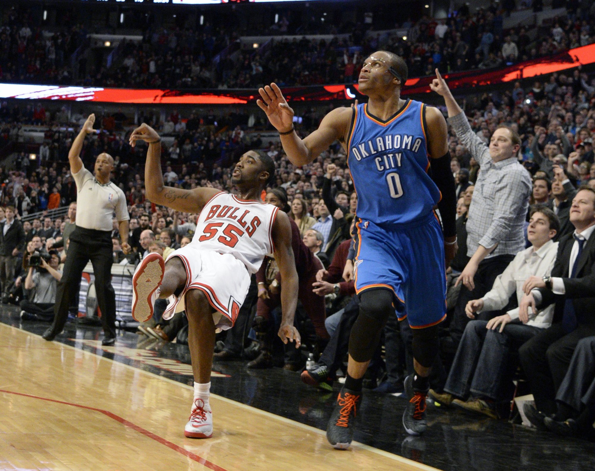 Westbrook opäť hviezdil, no jeho 43 bodov Oklahome k triumfu nestačilo