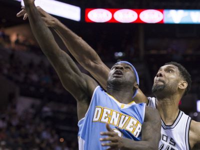 Spurs dosiahli ďalšiu sezónu s 50 výhrami, Portland s divíznym titulom
