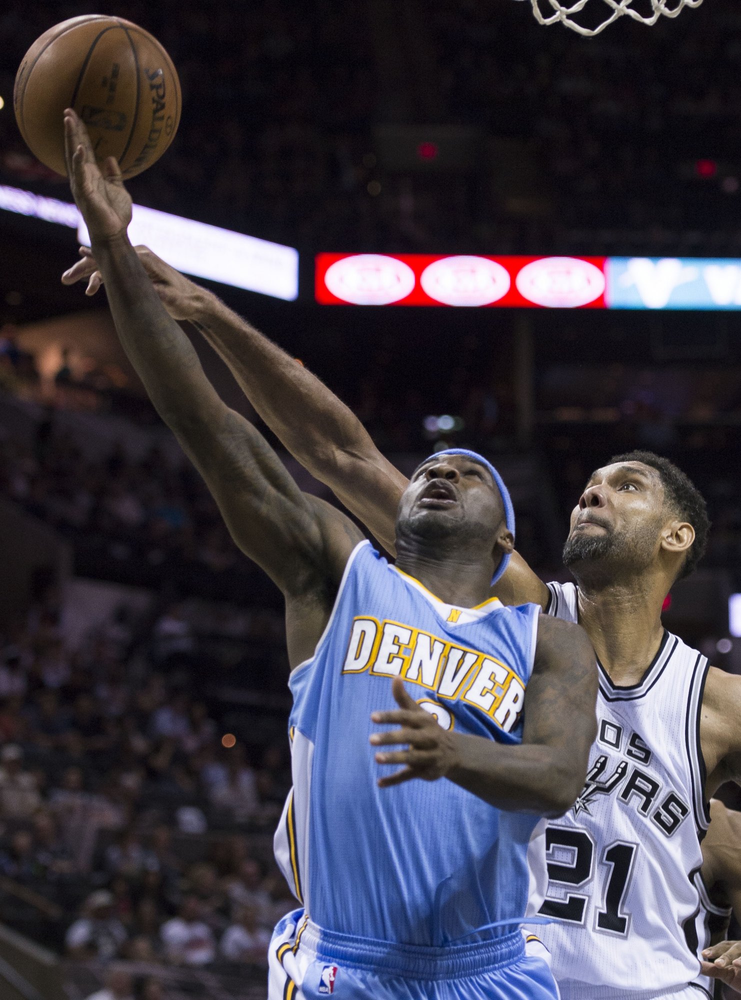 Spurs dosiahli ďalšiu sezónu s 50 výhrami, Portland s divíznym titulom