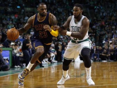 Boston, Milwaukee i New Orleans na pokraji vyradenia