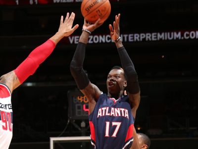 Washington a Memphis doma prehrali, obe série vyrovnané na 2:2