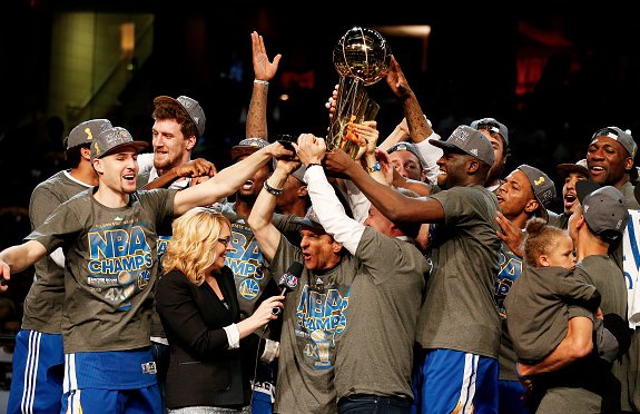 Warriors vyhrali v Clevelande a získali majstrovský titul
