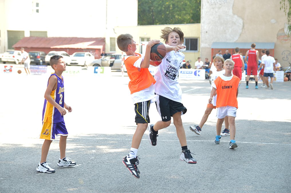 Rekordný 7. ročník Letného streetballu v Michalovciach
