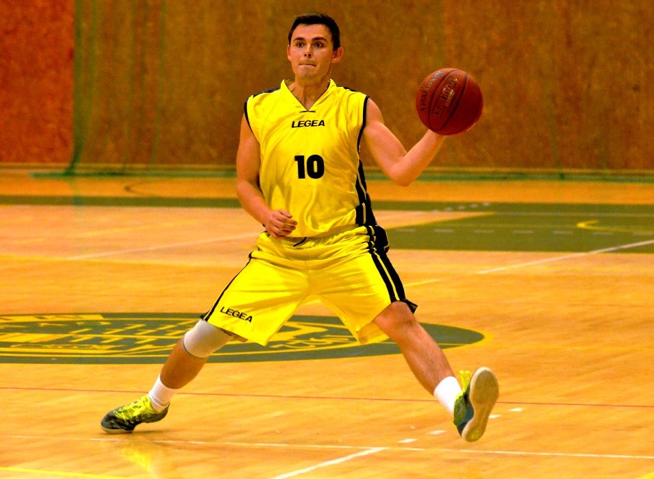 V zemplínskom derby triumf michalovských basketbalistov