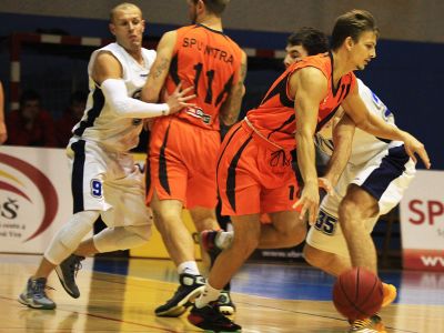Basketbal, z ktorého boleli oči