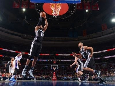 San Antonio aj bez troch opôr vyučovalo vo Philadelphii