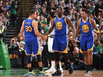 Curry po 24. triumfe Golden State v rade: Vyčerpávajúce, ale zábavne
