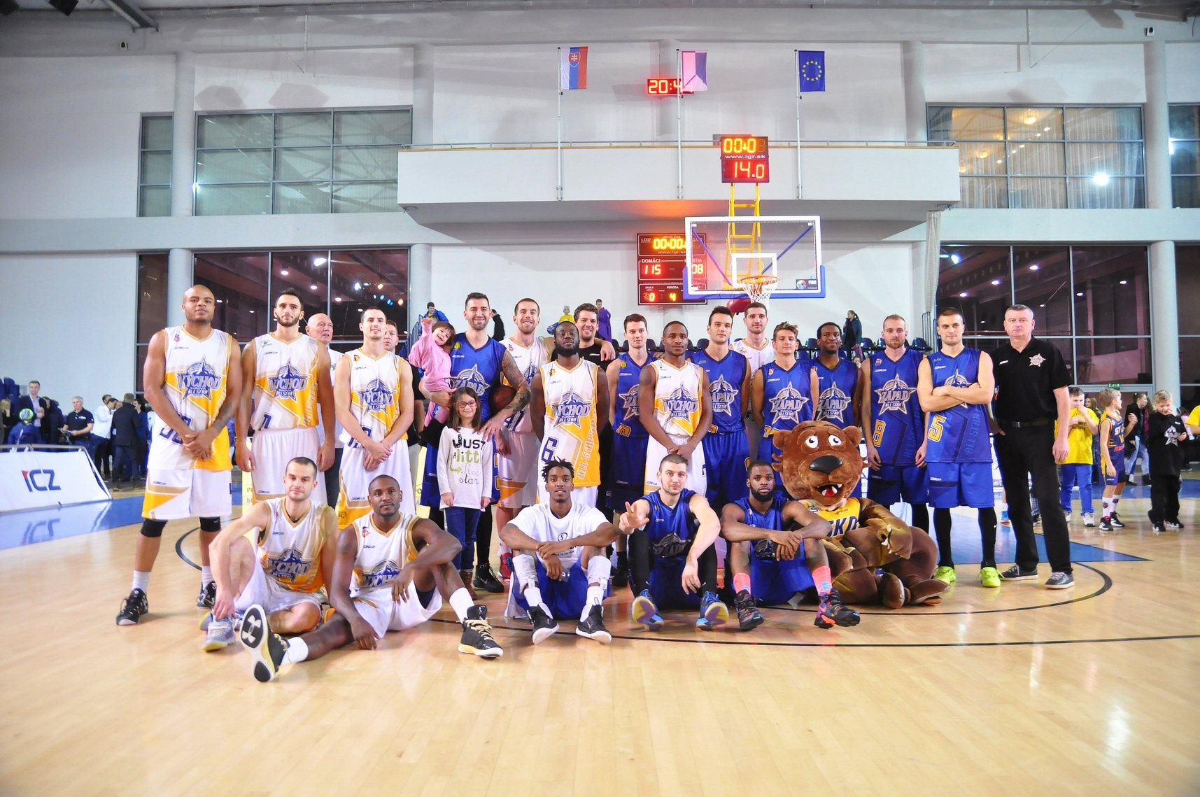 Víťazstvo Východu v basketbalovej exhibícii pod Tatrami