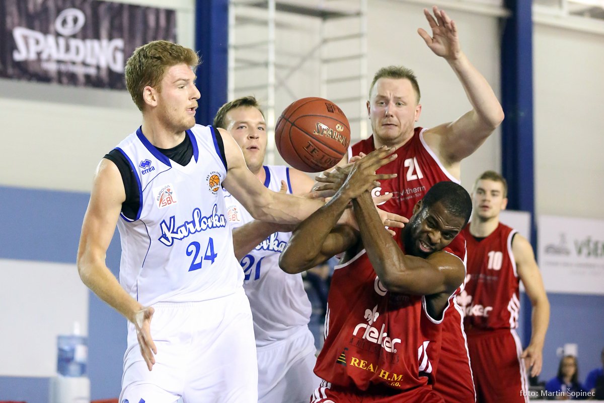 V dohrávke 24. kola Karlovka podľahla Komárnu