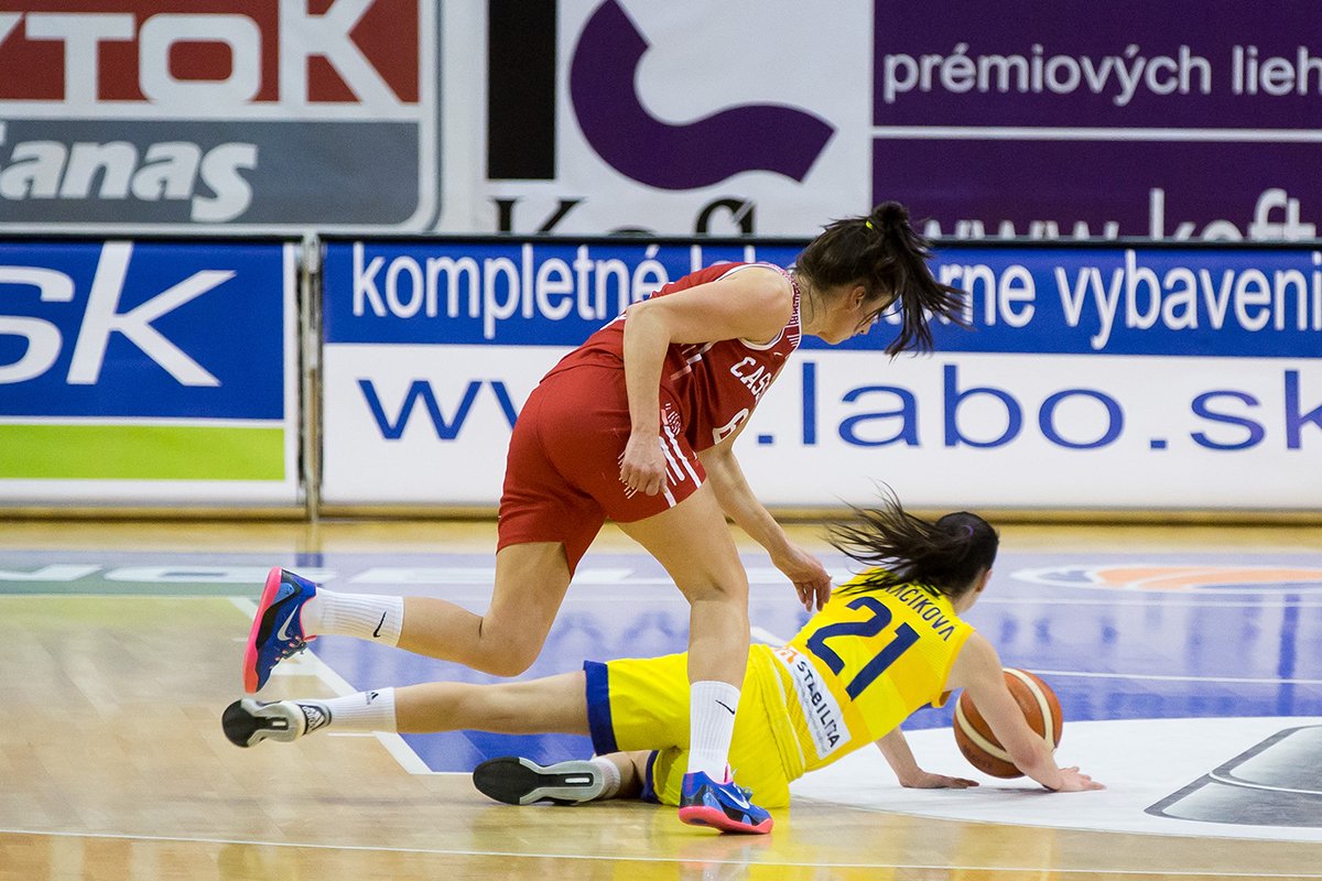 Slovan podľahol Čajkám, Cassovia podľahla Good Angels
